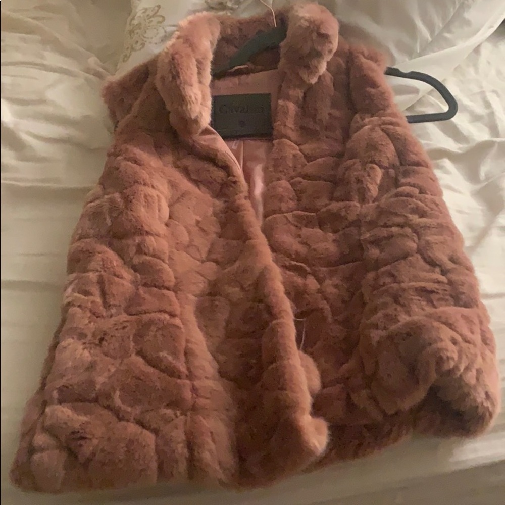 Soft pink great detail w pocket jacket
